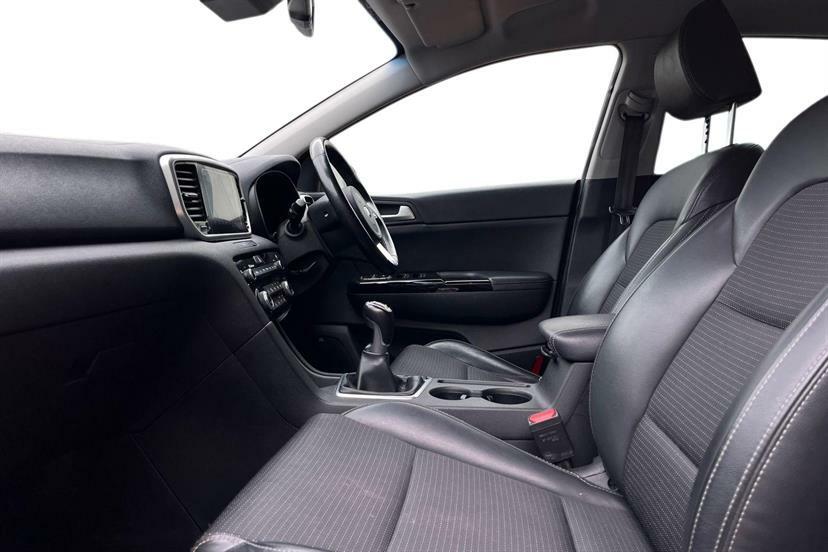 Kia Sportage 1.6 Gdi Isg Edition 25 White #2
