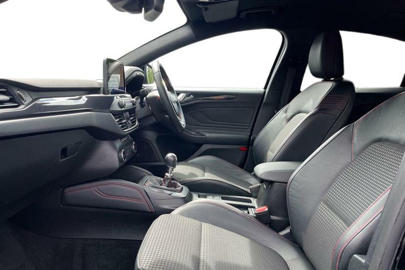 Ford Focus 1.0 Ecoboost Hybrid Mhev 125 St-line X Edition Black #2