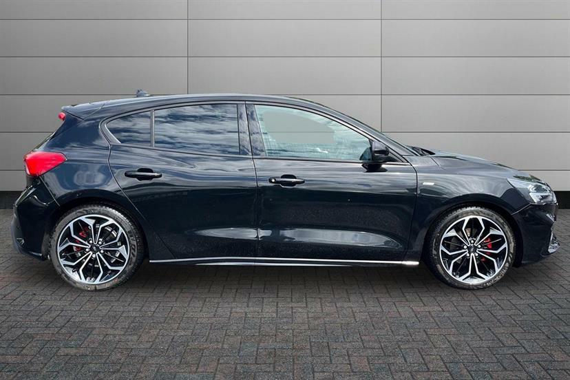 Ford Focus 1.0 Ecoboost Hybrid Mhev 125 St-line X Edition Black #4