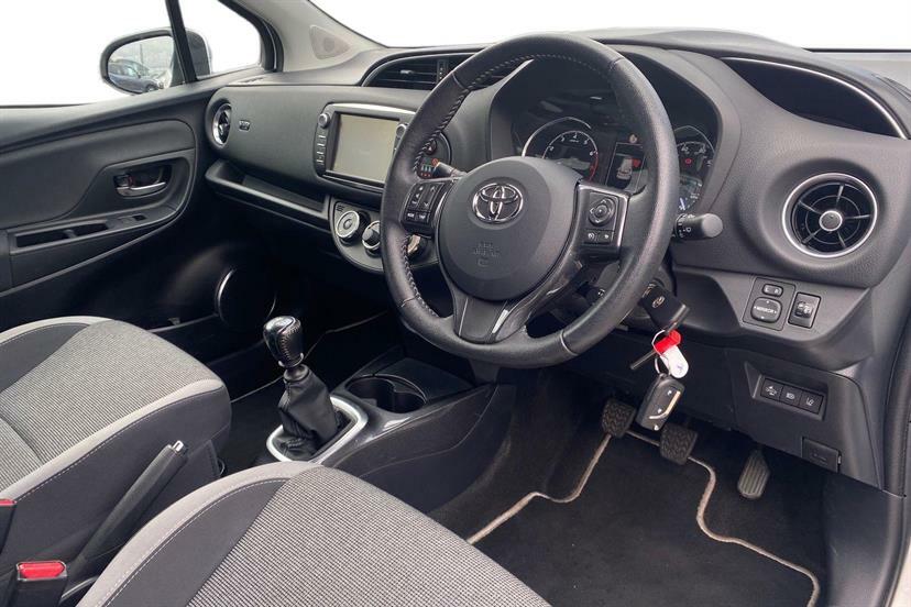 Toyota Yaris Excel Red #10
