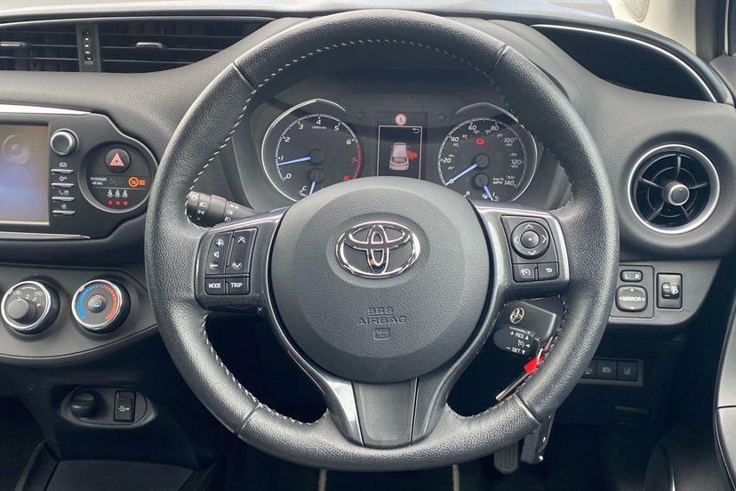 Toyota Yaris Excel Red #7