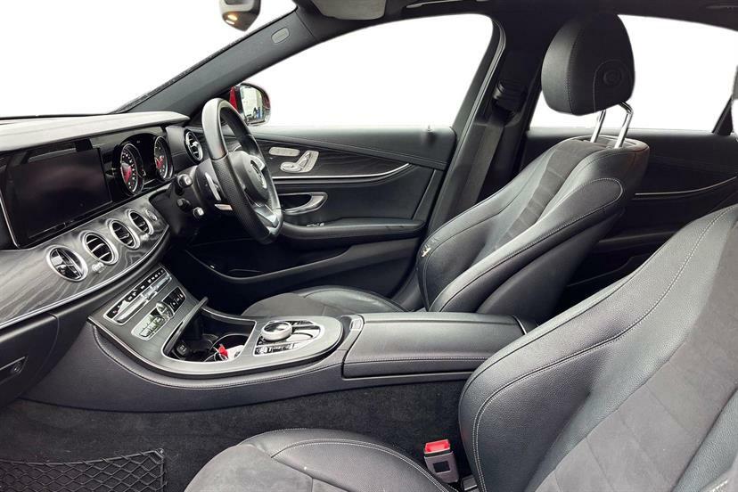 Mercedes-Benz E Class E220d 4Matic Amg Line Premium 9G-tronic Red #2