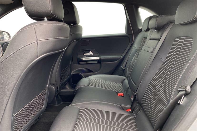Mercedes-Benz B Class Mpv Black #9