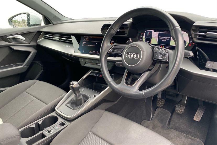 Audi A3 30 Tfsi Technik White #5