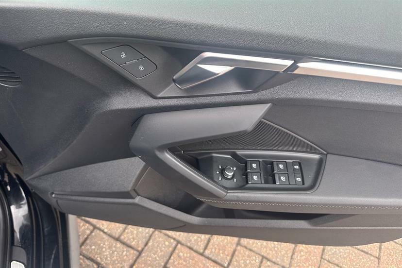 Audi A3 A3 Sportback 35 Tfsi Technik Grey #21