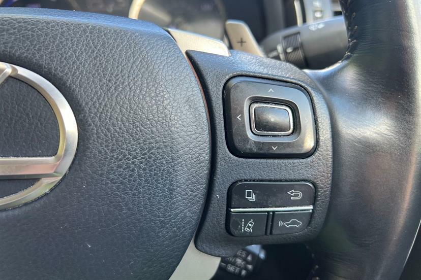 Lexus IS Is 300H Premier Cvt Silver #14