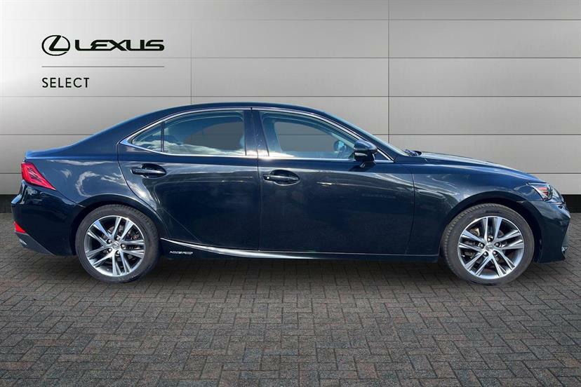 Lexus IS 300H Advance Cvt Black #4
