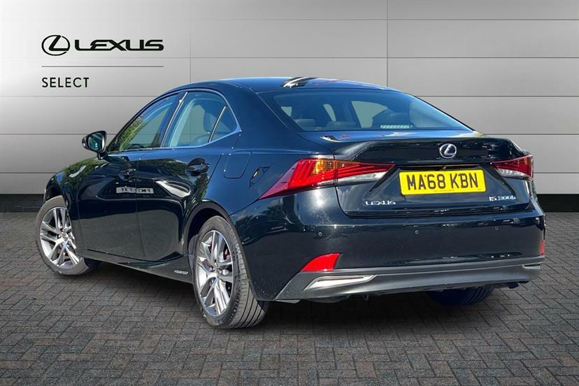Lexus IS 300H Advance Cvt Black #3
