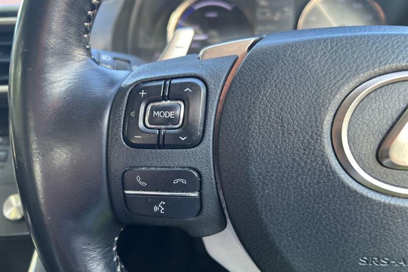 Lexus IS Is 300H Premier Cvt Silver #13