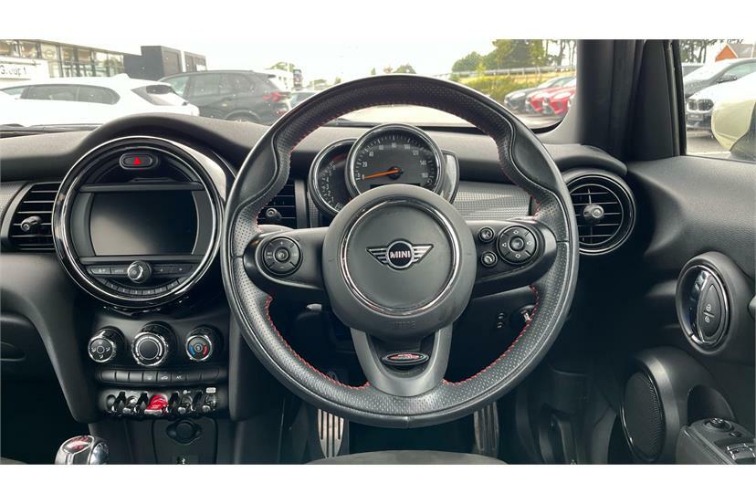 Mini Hatch 1.5 Cooper Sport II White #4