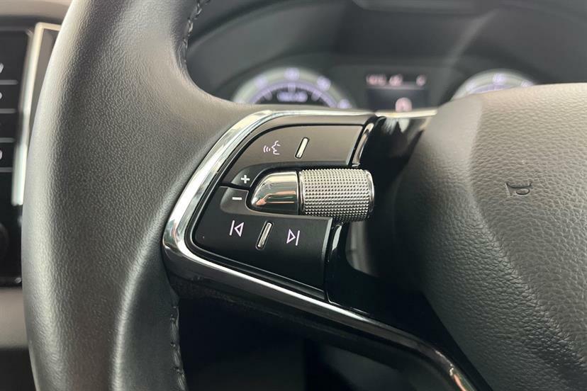 Skoda Karoq Se Technology Blue #17