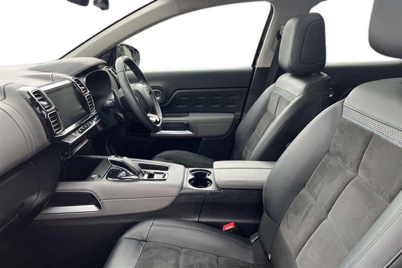 Citroen C5 Aircross 1.6 Plug-in Hybrid 225 Black Edition E-eat8 Black #2