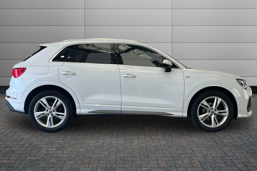Audi Q3 35 Tfsi S Line White #4