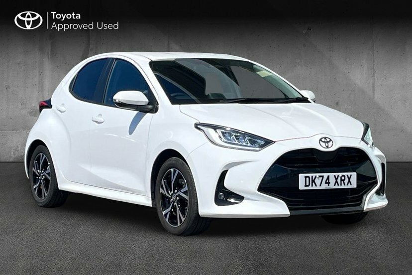 Toyota Yaris 1.5 Vvt-h Design Hatchback Hybrid E-cvt DK74XRX White