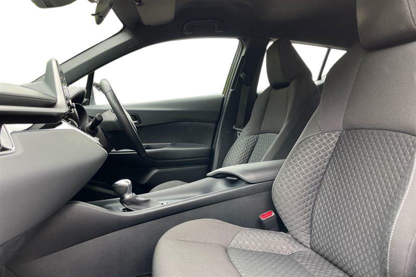Toyota C-Hr 1.8 Hybrid Icon Cvt Silver #2