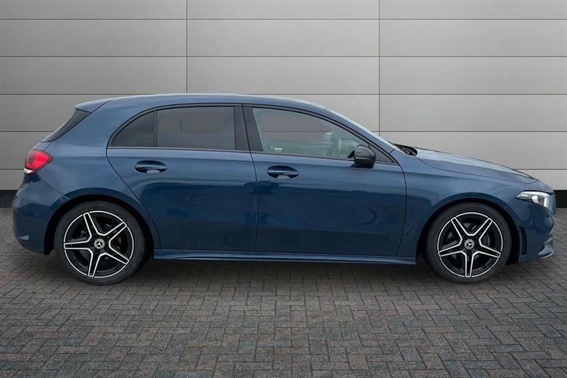 Mercedes-Benz A Class A180 Amg Line Executive Blue #2