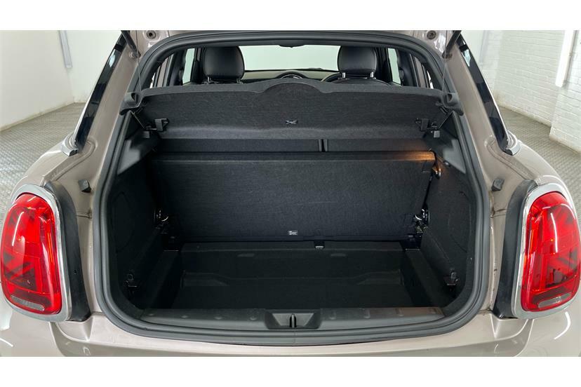 Mini Hatch 1.5 Cooper Exclusive Premium Plus Black #11