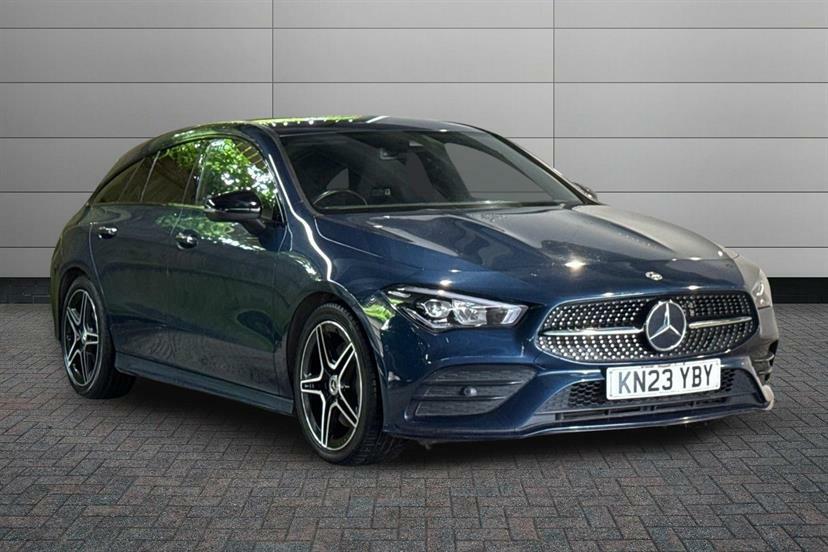 Mercedes-Benz CLA Class 200 Amg Line Premium Tip Blue