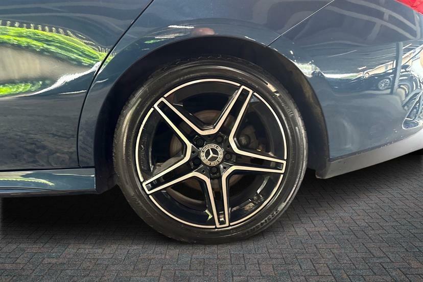 Mercedes-Benz CLA Class 200 Amg Line Premium Tip Blue #4