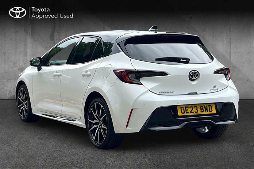 Toyota Corolla 1.8 Hybrid Gr Sport Cvt Bi-tone Black #2
