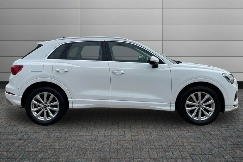 Audi Q3 1.5 Tfsi Cod 35 Sport Suv S Tronic 150 PK21OUW White #4