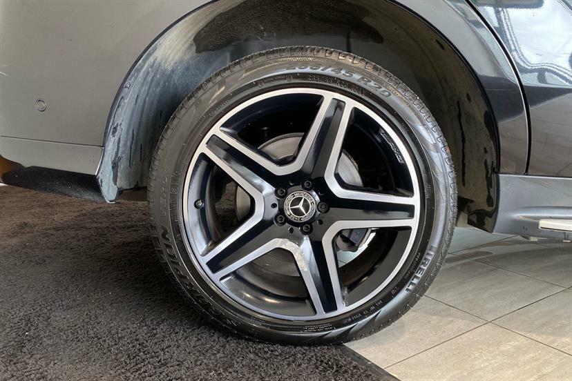 Mercedes-Benz GLE Class 250D 4Matic Amg Night Ed Prem 9G-tronic Black #3