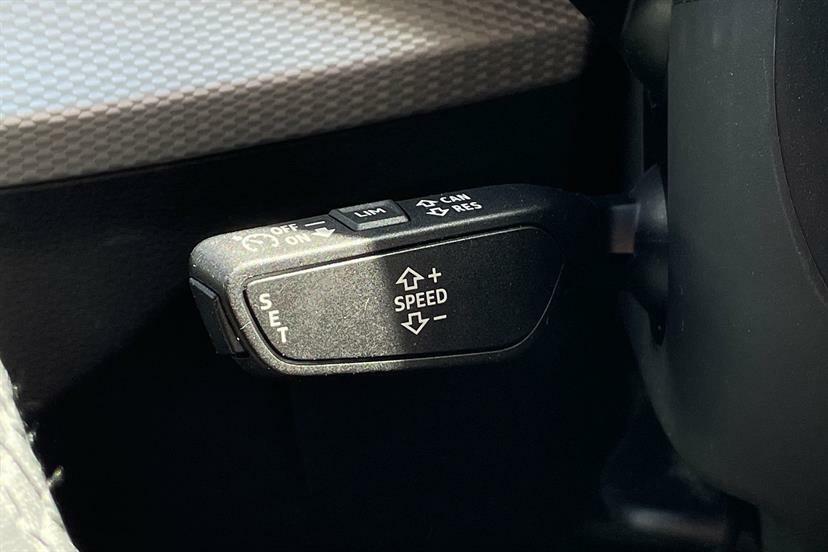 Audi Q2 30 Tfsi Black Edition Black #23