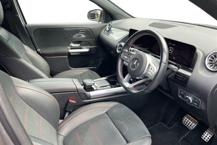 Mercedes-Benz GLA Class 200 Amg Line Premium Grey #4