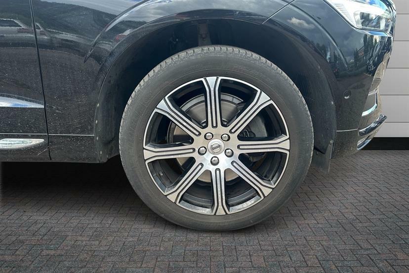 Volvo XC60 2.0 B5d Inscription Pro Awd Geartronic Black #4