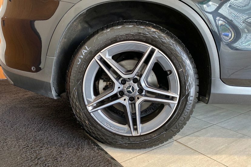 Mercedes-Benz GLC Class Glc220d Amg Line Suv 4 Matic OY71XUN Black #4