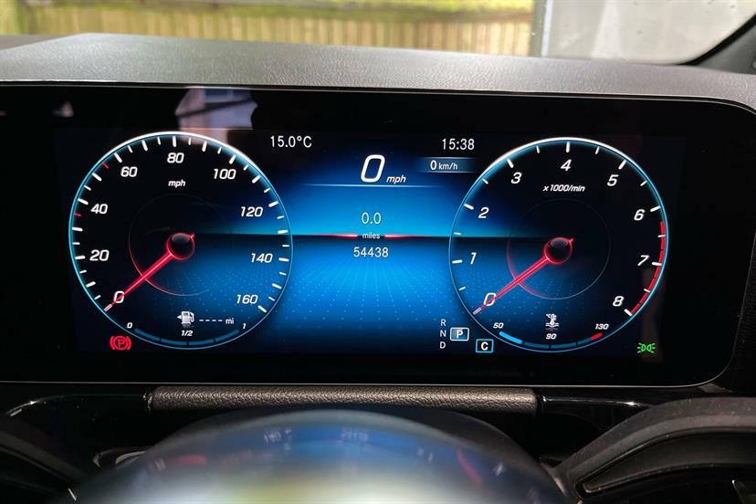 Mercedes-Benz GLA Class 200 Amg Line Premium Black #6