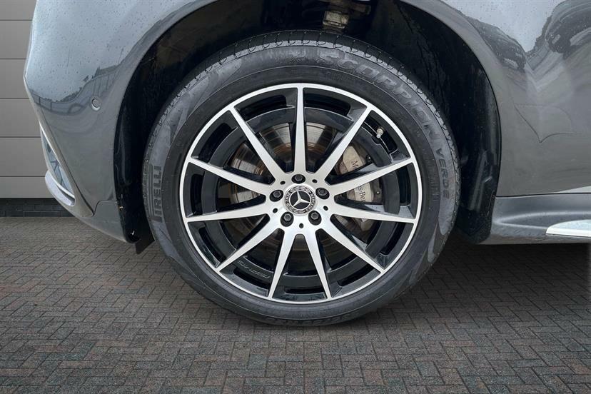 Mercedes-Benz EQC 400 300Kw Amg Line Edition 80Kwh Grey #4
