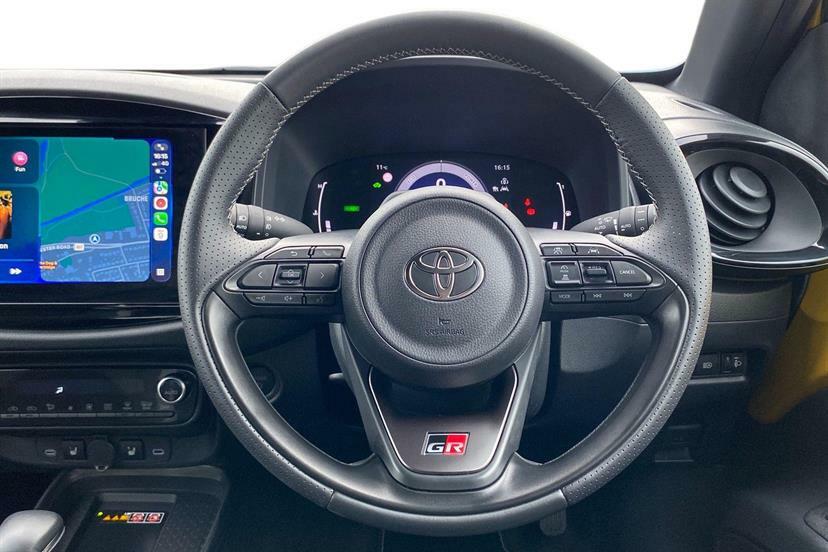 Toyota Aygo X Edge White #7