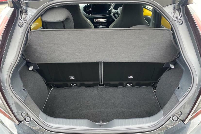 Toyota Aygo X Edge White #13