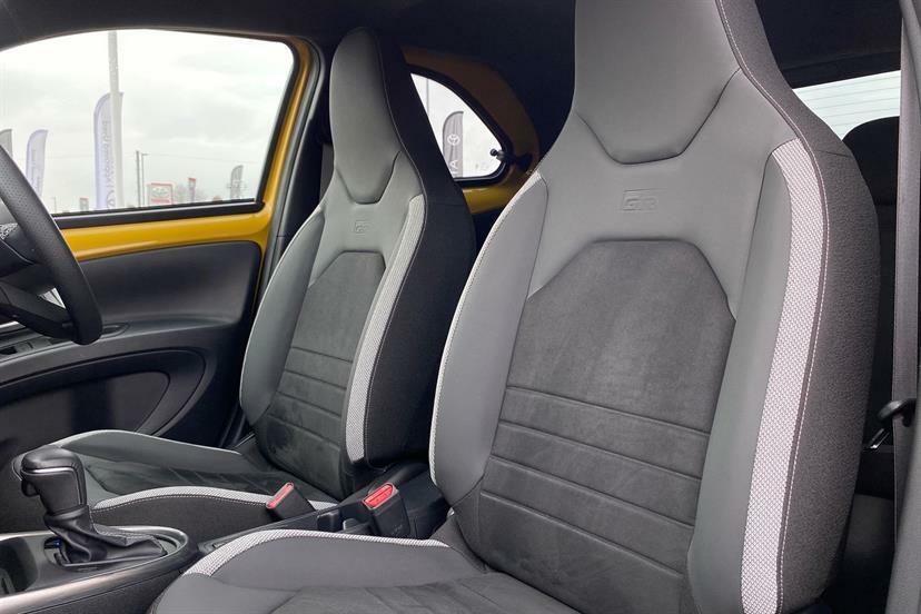 Toyota Aygo X Edge White #30