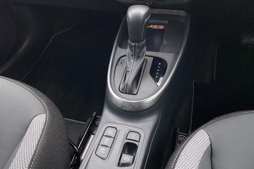 Toyota Aygo X Edge White #35