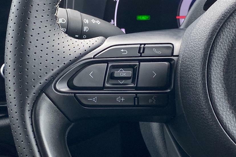 Toyota Aygo X Edge White #32