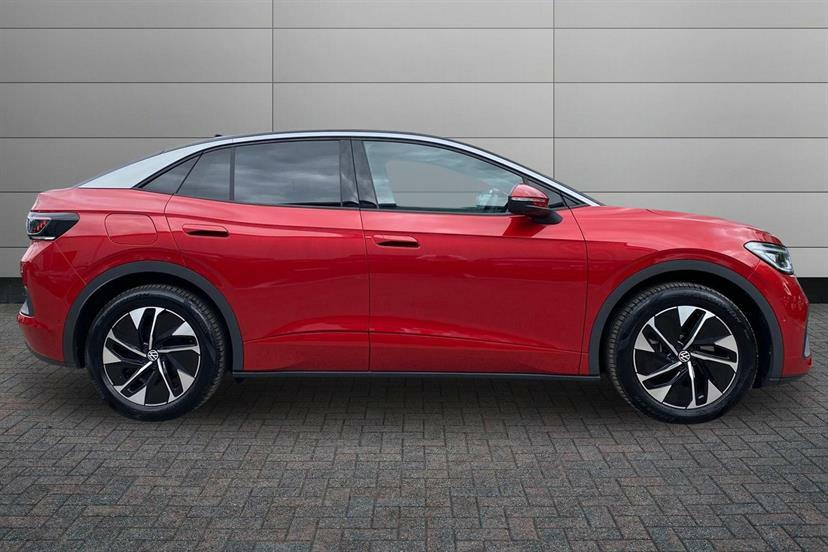 Volkswagen ID.5 210Kw Match Pro 77Kwh Black #4