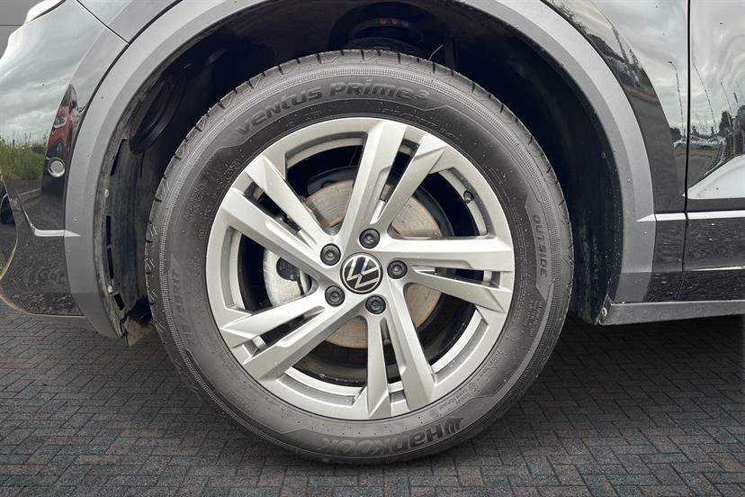 Volkswagen T-Roc 1.5 Tsi R-line Dsg Black #4
