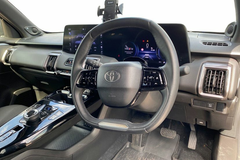 Toyota Urban Cruiser 61Kwh Excel Suv 174 Ps Grey #5