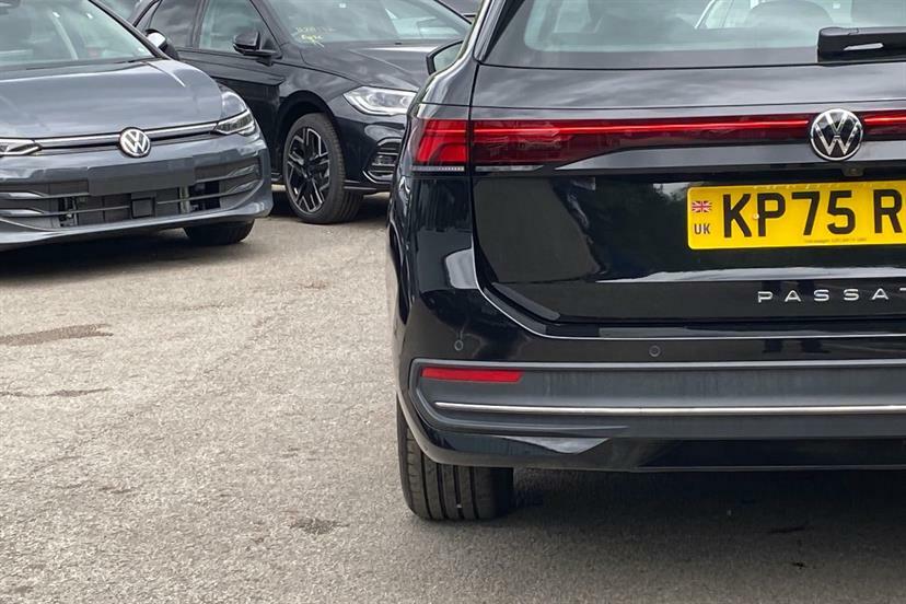 Volkswagen Passat 1.5 Tsi Ehybrid R-line Dsg Blue #15
