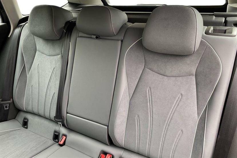 Volkswagen Passat 1.5 Tsi Ehybrid R-line Dsg Blue #9