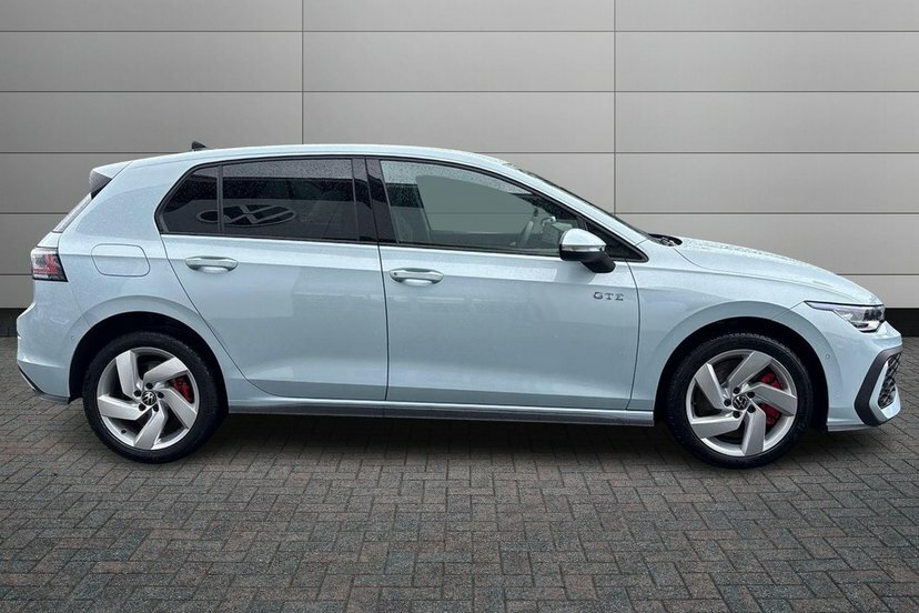 Volkswagen e-Golf 1.5 Tsi Ehybrid 19.7Kwh Gte Hatchback P Blue #4