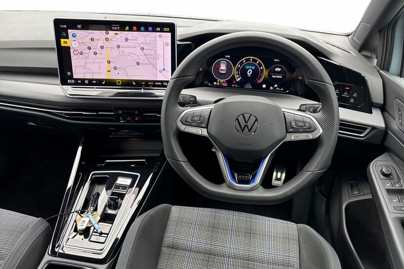 Volkswagen e-Golf 1.5 Tsi Ehybrid 19.7Kwh Gte Hatchback P Blue #6