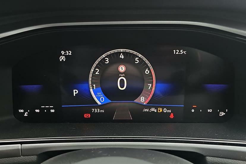 Volkswagen T-Roc 1.5 Tsi Match Dsg Grey #6