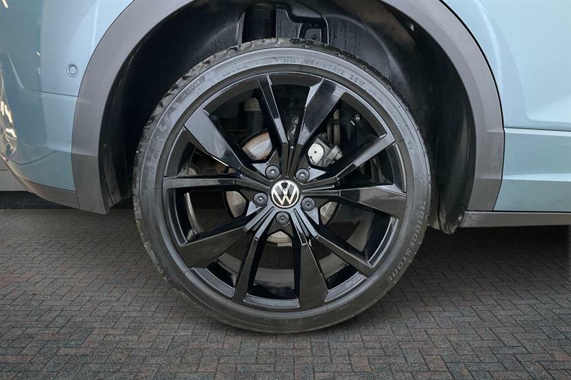 Volkswagen T-Roc 1.5 Tsi Black Edition Plus Black #4
