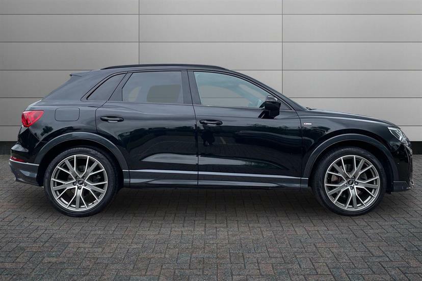 Audi Q3 45 Tfsi Quattro Vorsprung S Tronic Black #3