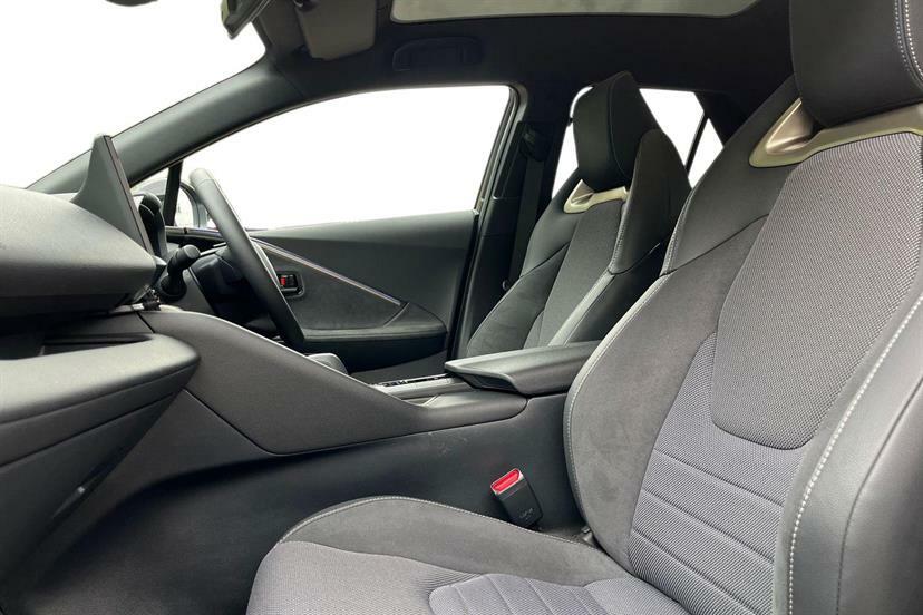 Toyota C-Hr 1.8 Hybrid Excel Cvt Silver #2