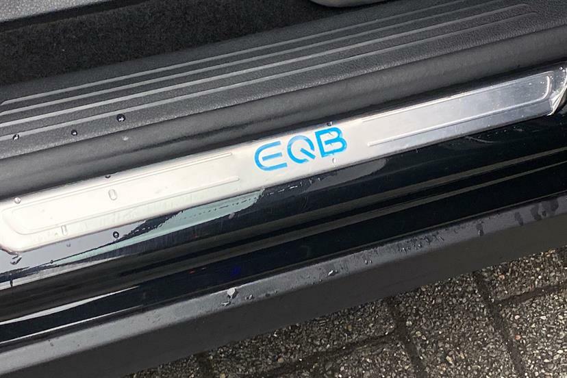 Mercedes-Benz EQB Amg Line Black #38
