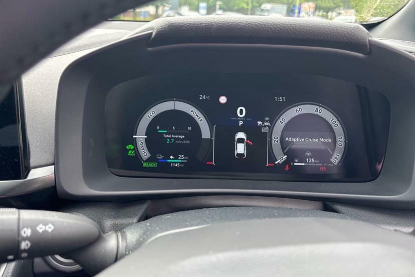 Toyota C-Hr 2.0 Phev Design Cvt White #6